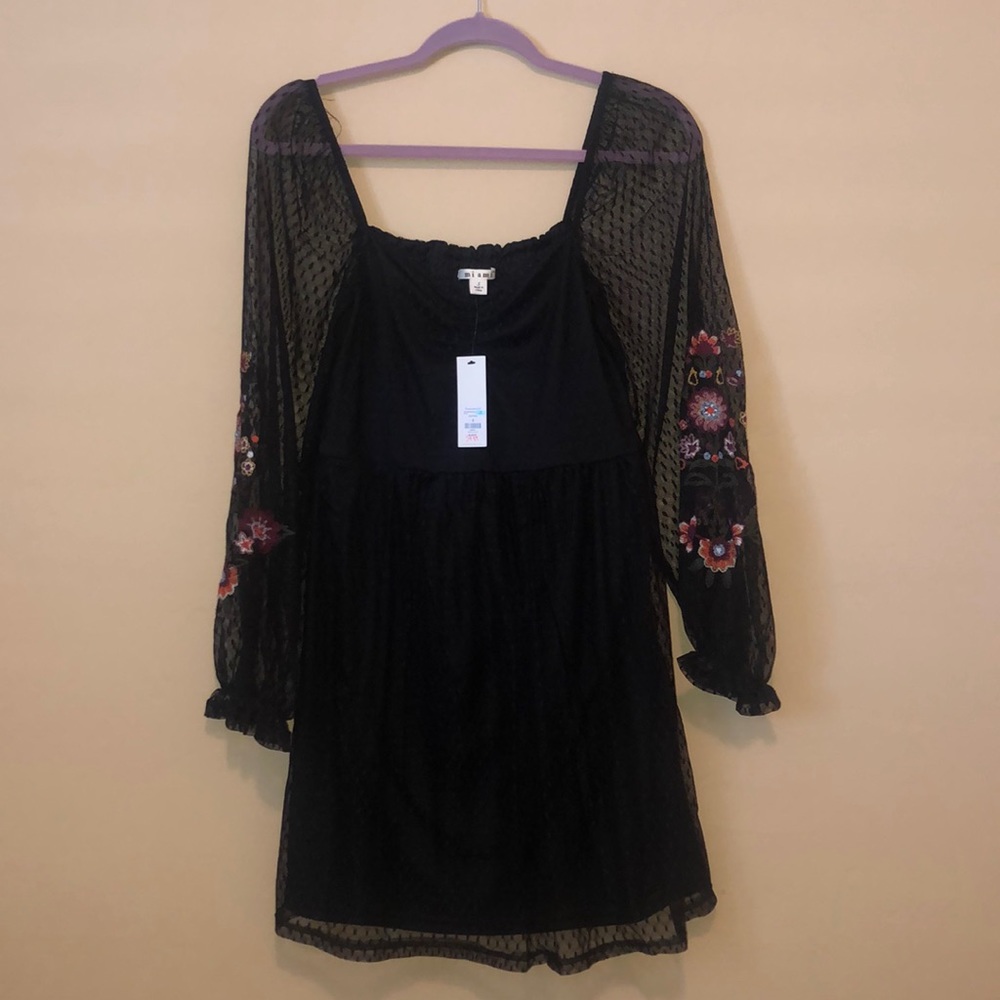 NWT MIAMI BLACK EMBROIDERED MINI DRESS